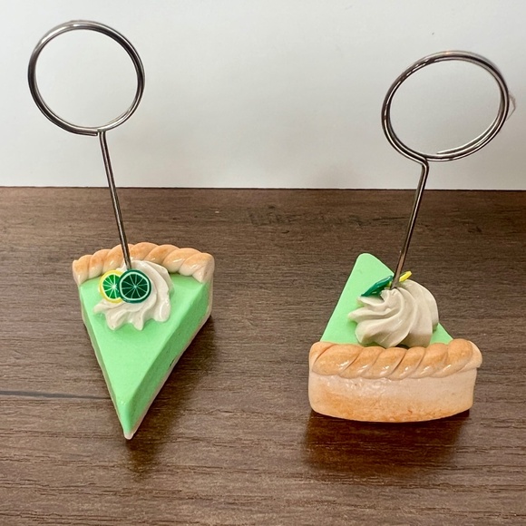 Key Lime Pie Place Card Holders - Set of 2 Hand-Sculpted Table Decor - Name Card - Picture 11 of 13